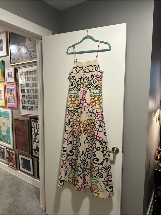 Evereve Dresses & Skirts - Sleeveless Cream Floral Embroidered Maxi Dress